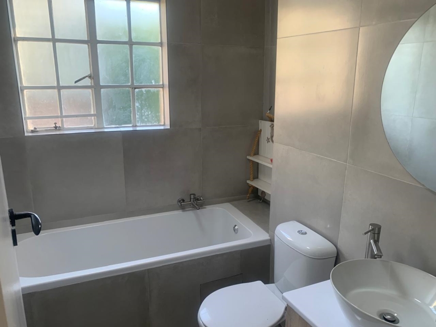 To Let 3 Bedroom Property for Rent in Bassonia Rock Gauteng