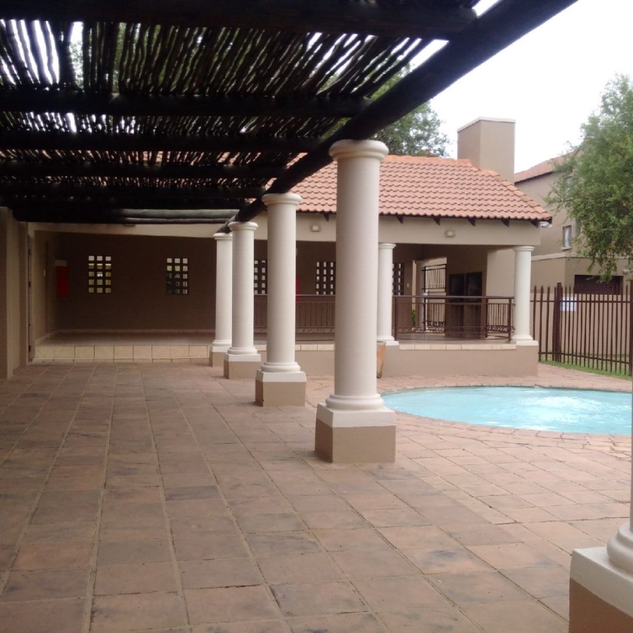 2 Bedroom Property for Sale in Noordhang Gauteng