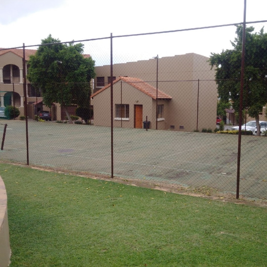 2 Bedroom Property for Sale in Noordhang Gauteng