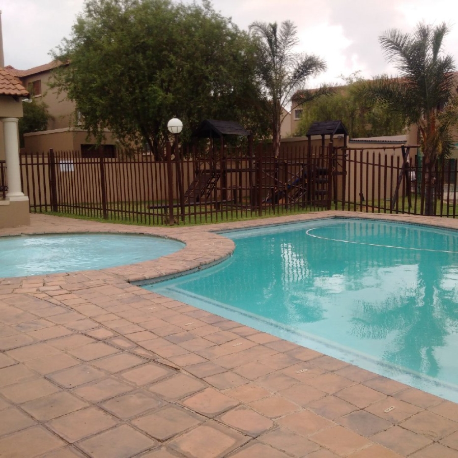 2 Bedroom Property for Sale in Noordhang Gauteng