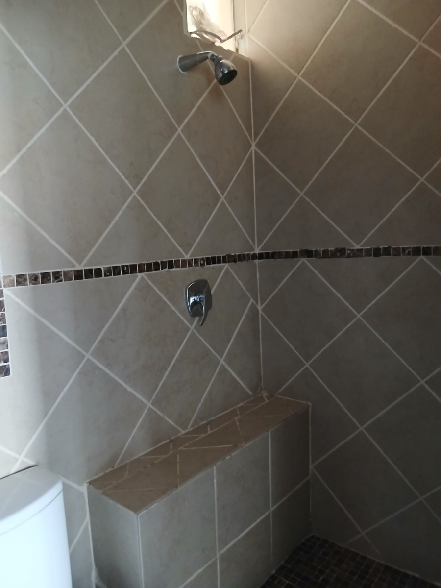 2 Bedroom Property for Sale in Illovo Gauteng