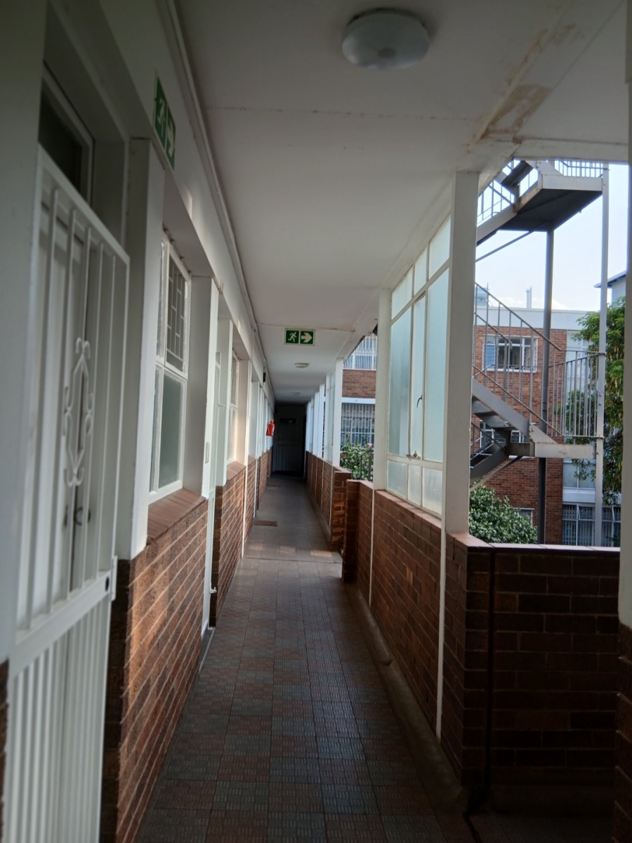 2 Bedroom Property for Sale in Illovo Gauteng