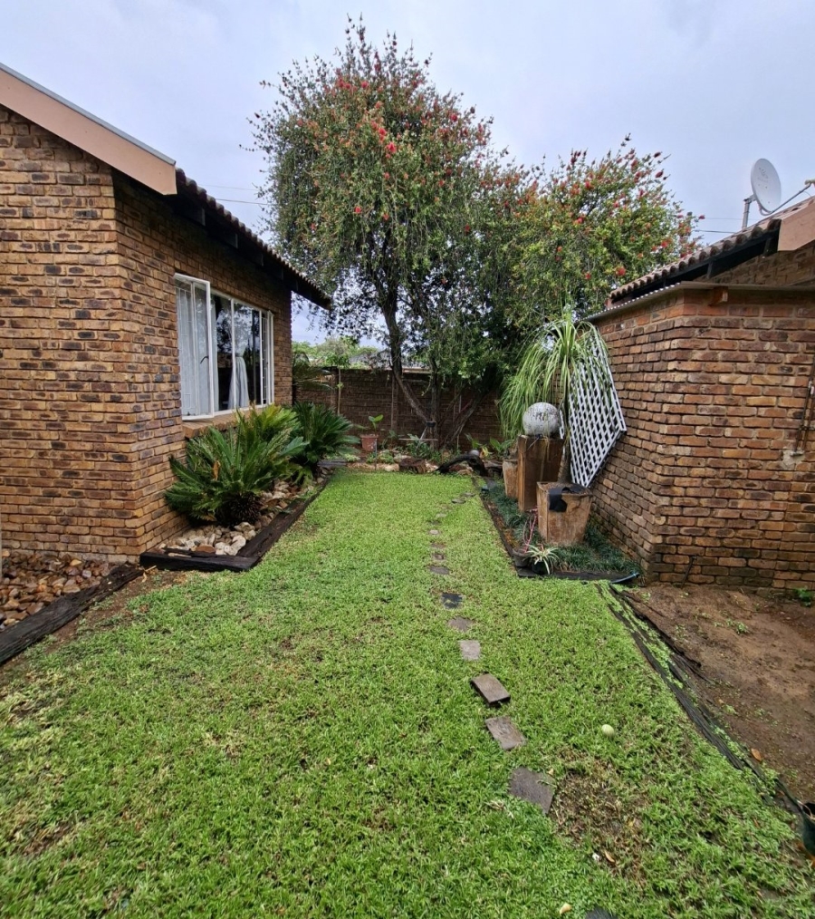 3 Bedroom Property for Sale in Villieria Gauteng