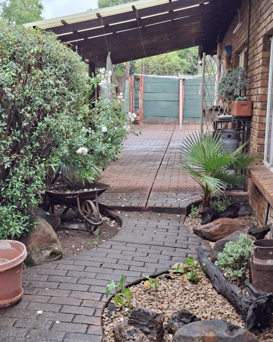 3 Bedroom Property for Sale in Villieria Gauteng
