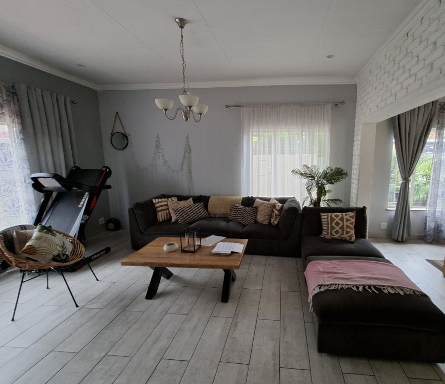3 Bedroom Property for Sale in Villieria Gauteng