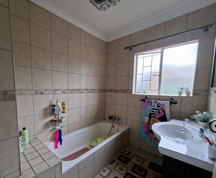 3 Bedroom Property for Sale in Villieria Gauteng