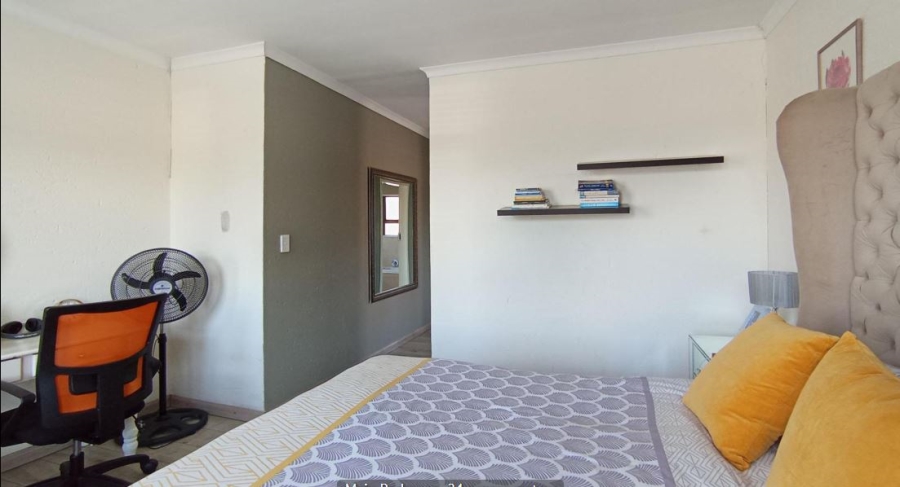 3 Bedroom Property for Sale in Noordwyk Gauteng