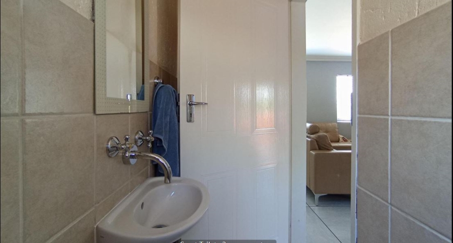 3 Bedroom Property for Sale in Noordwyk Gauteng