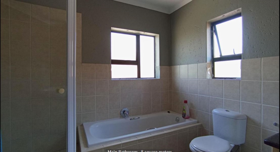 3 Bedroom Property for Sale in Noordwyk Gauteng