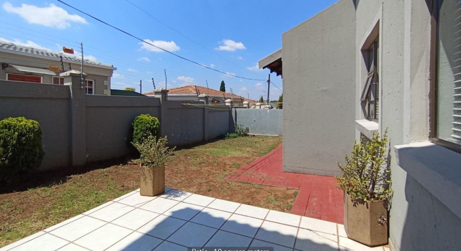 3 Bedroom Property for Sale in Noordwyk Gauteng