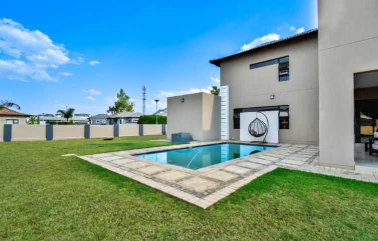 6 Bedroom Property for Sale in Savannah Country Estate Gauteng