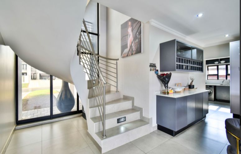 6 Bedroom Property for Sale in Savannah Country Estate Gauteng