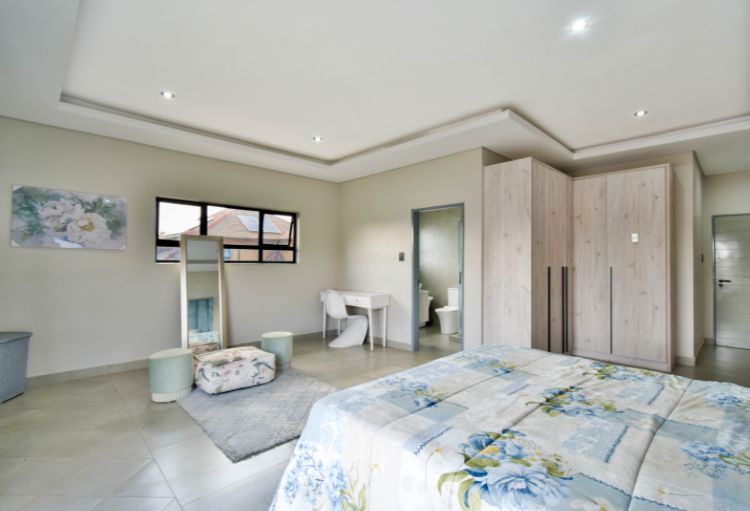 6 Bedroom Property for Sale in Savannah Country Estate Gauteng