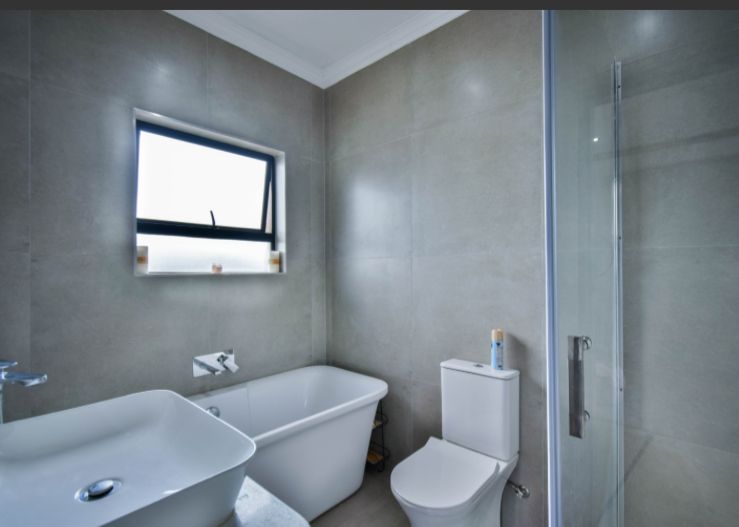 6 Bedroom Property for Sale in Savannah Country Estate Gauteng