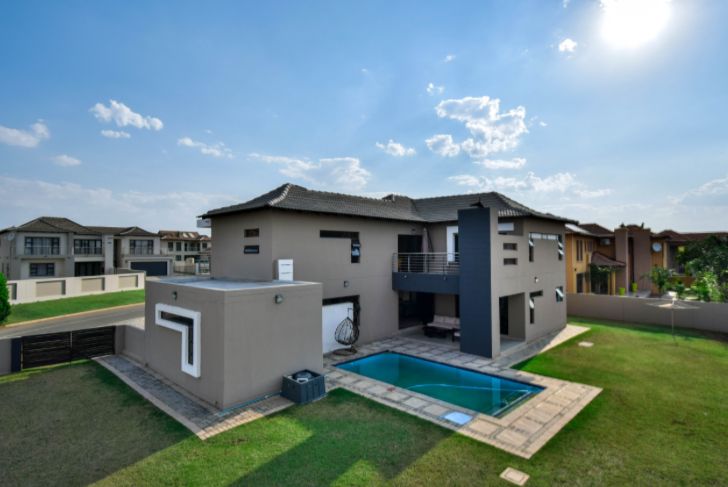 6 Bedroom Property for Sale in Savannah Country Estate Gauteng