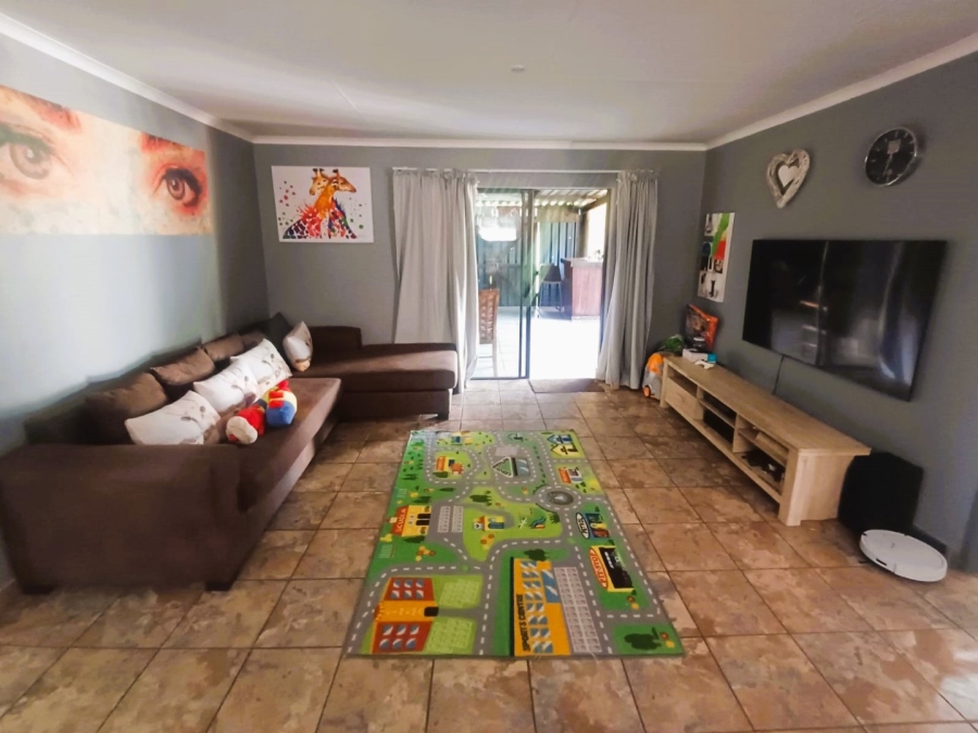 Commercial Property for Sale in Zandfontein AH Gauteng