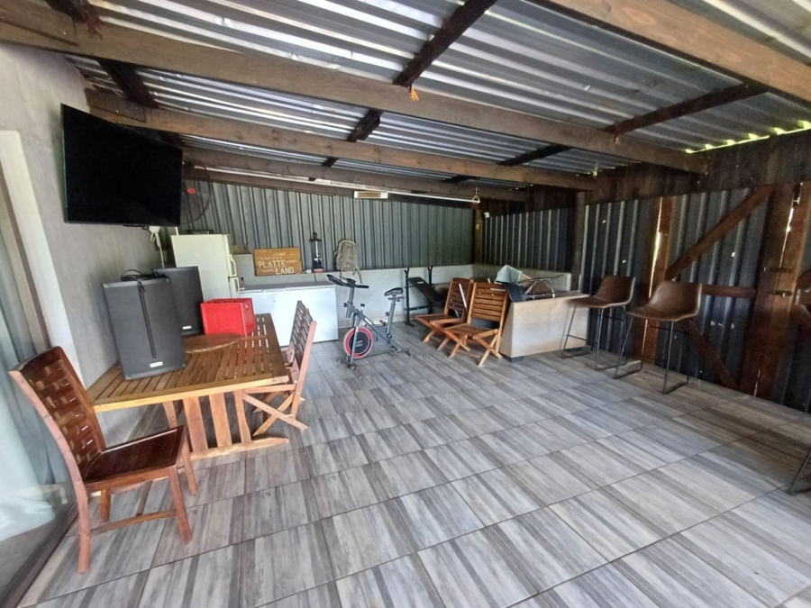 Commercial Property for Sale in Zandfontein AH Gauteng