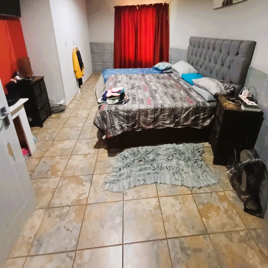 Commercial Property for Sale in Zandfontein AH Gauteng