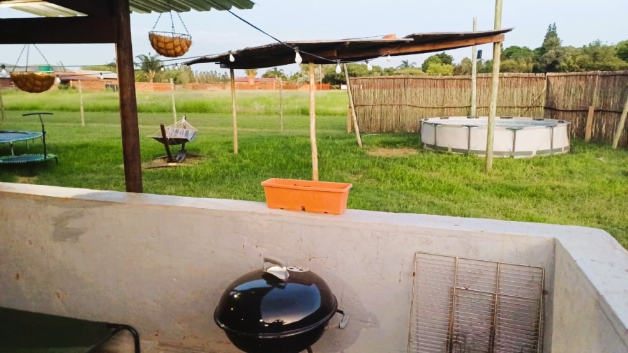 Commercial Property for Sale in Zandfontein AH Gauteng