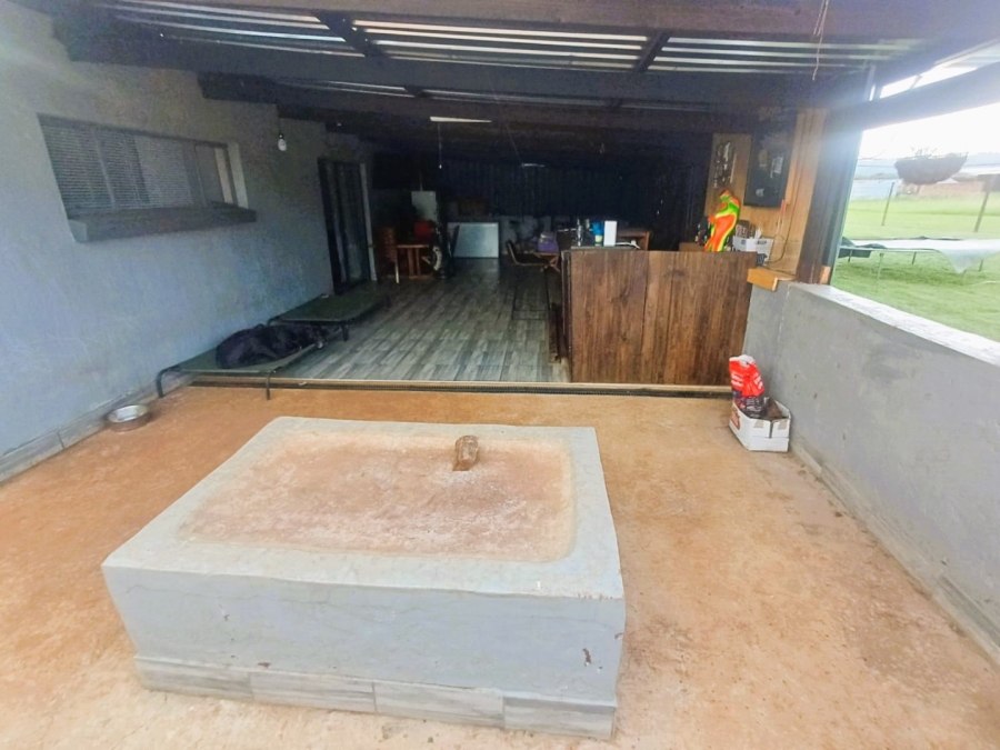 Commercial Property for Sale in Zandfontein AH Gauteng