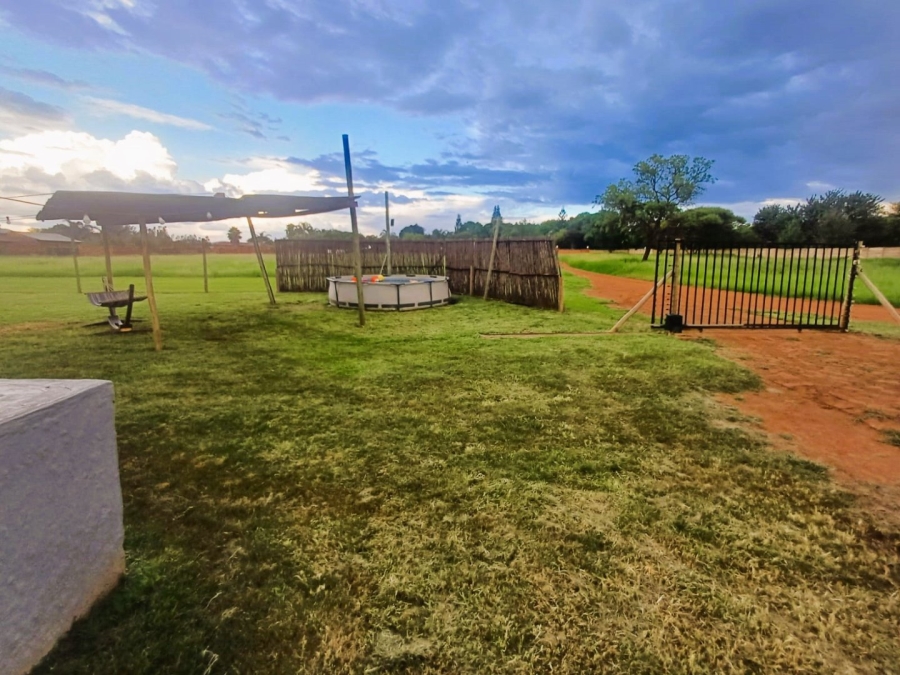 Commercial Property for Sale in Zandfontein AH Gauteng