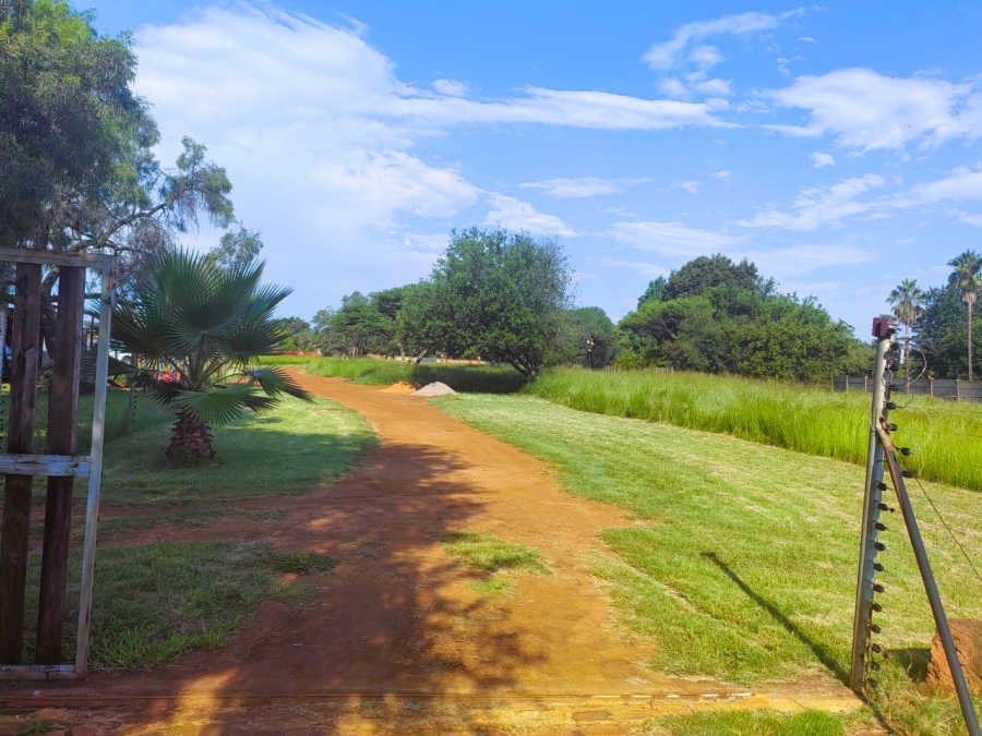 Commercial Property for Sale in Zandfontein AH Gauteng