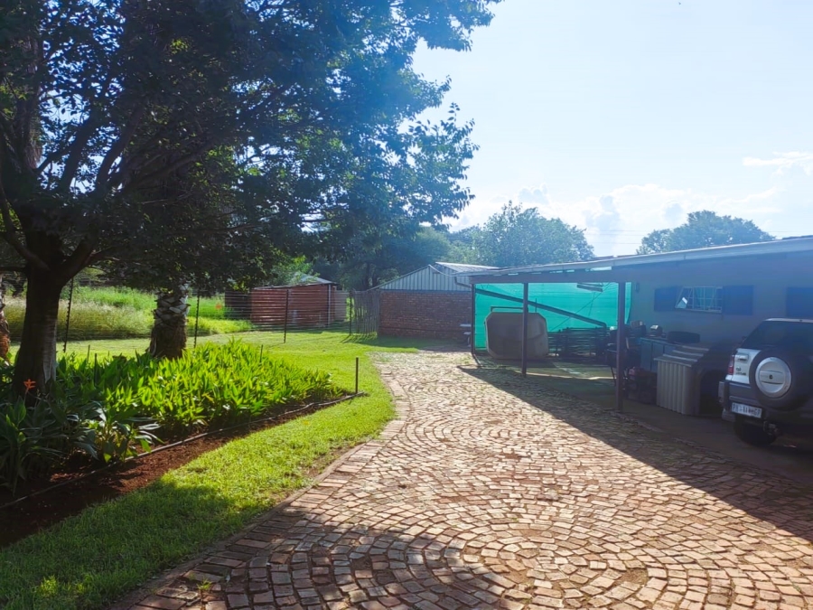 Commercial Property for Sale in Zandfontein AH Gauteng