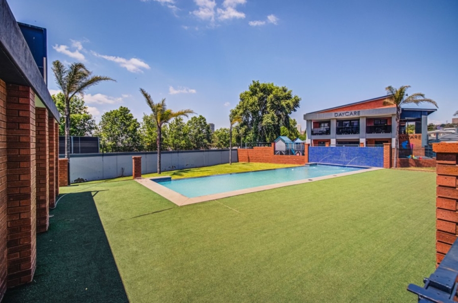 1 Bedroom Property for Sale in Kensington Gauteng