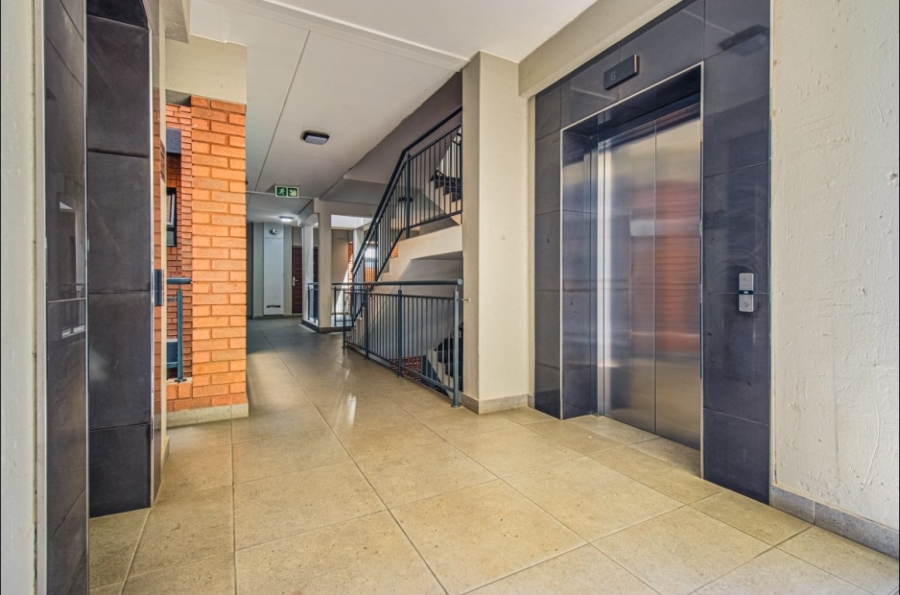 1 Bedroom Property for Sale in Kensington Gauteng