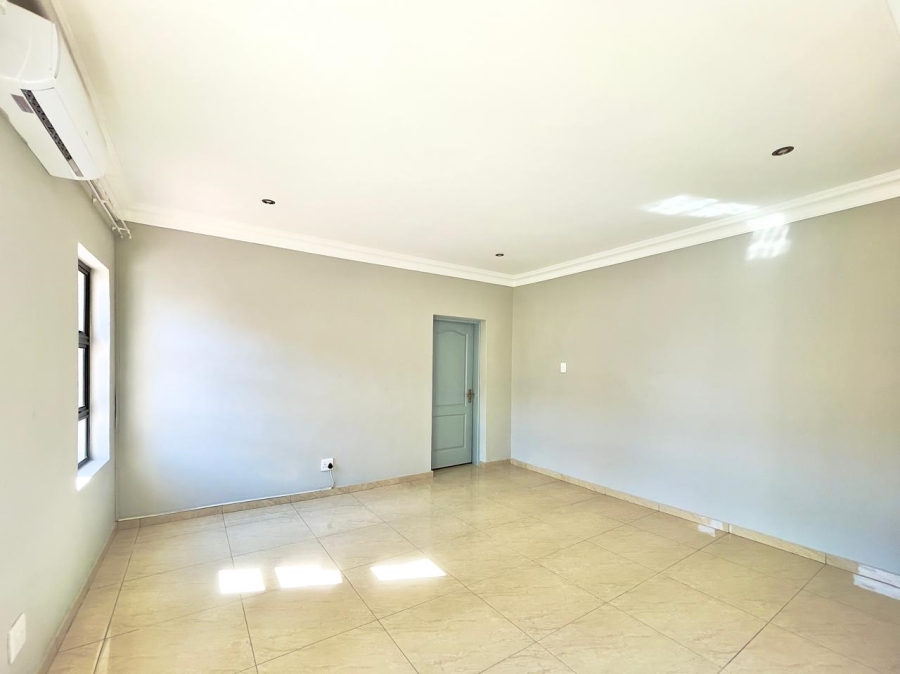 To Let 4 Bedroom Property for Rent in Sagewood Gauteng