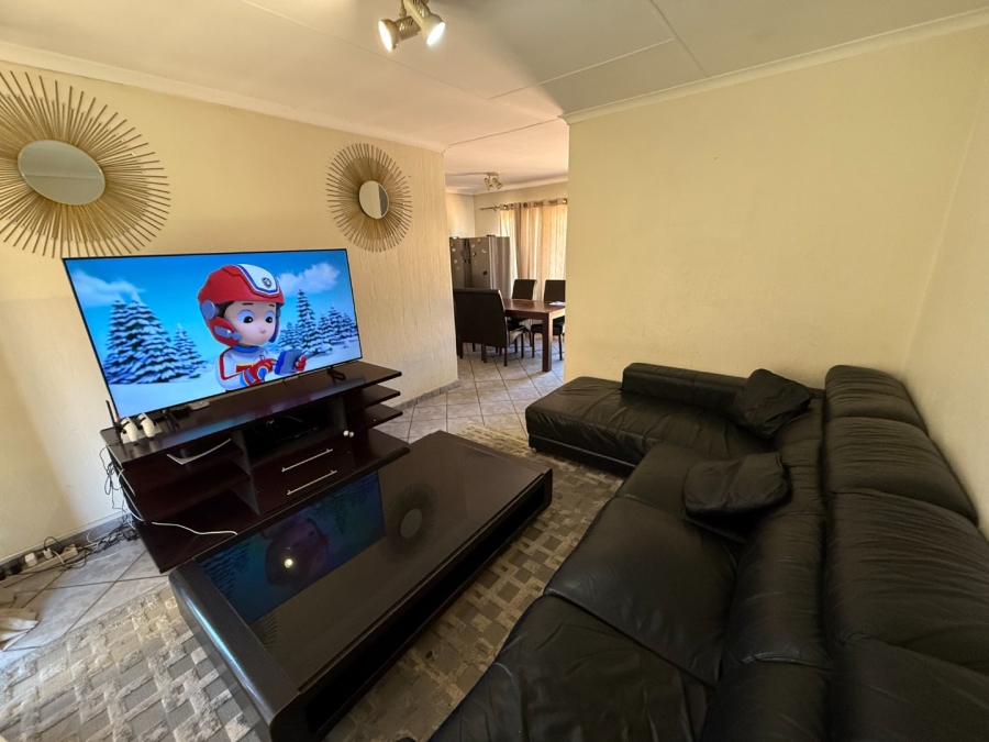 2 Bedroom Property for Sale in Highveld Gauteng
