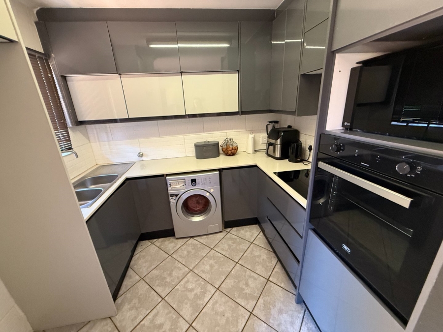 2 Bedroom Property for Sale in Highveld Gauteng