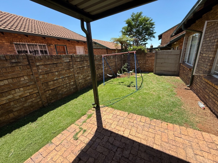 2 Bedroom Property for Sale in Highveld Gauteng