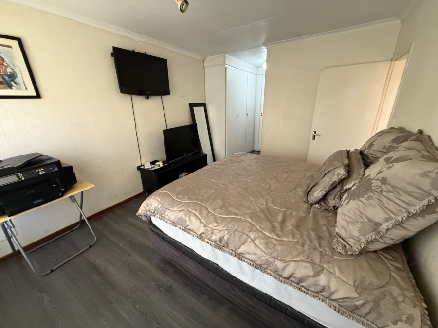 2 Bedroom Property for Sale in Highveld Gauteng