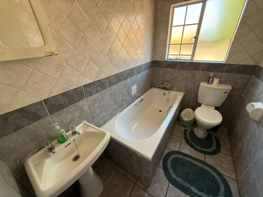 2 Bedroom Property for Sale in Highveld Gauteng