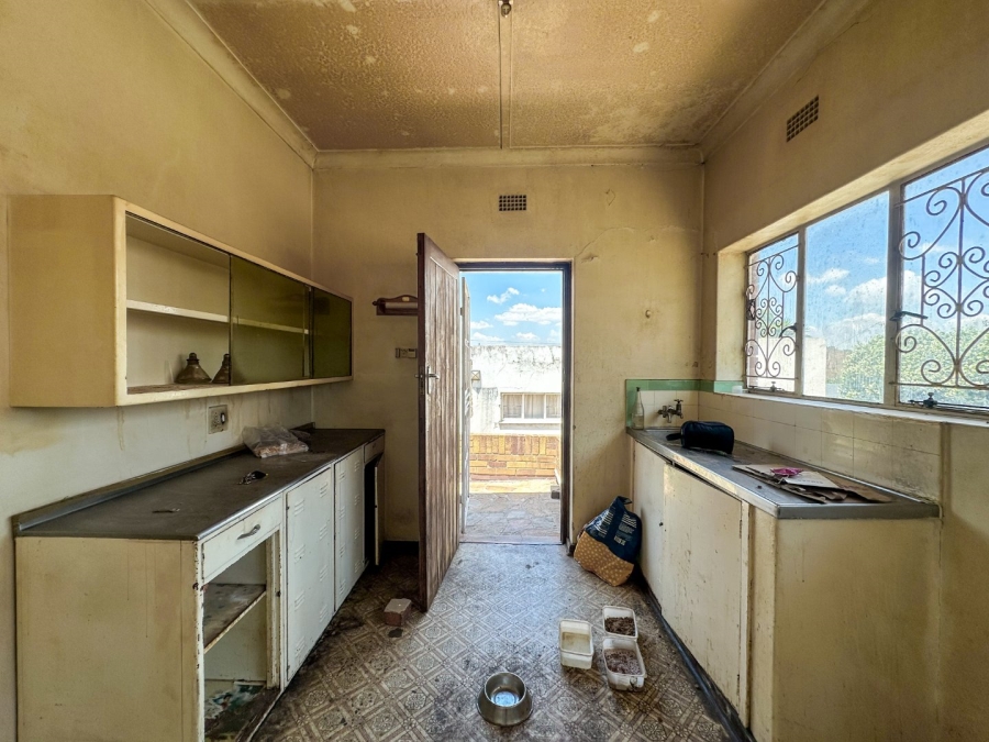 3 Bedroom Property for Sale in Linmeyer Gauteng