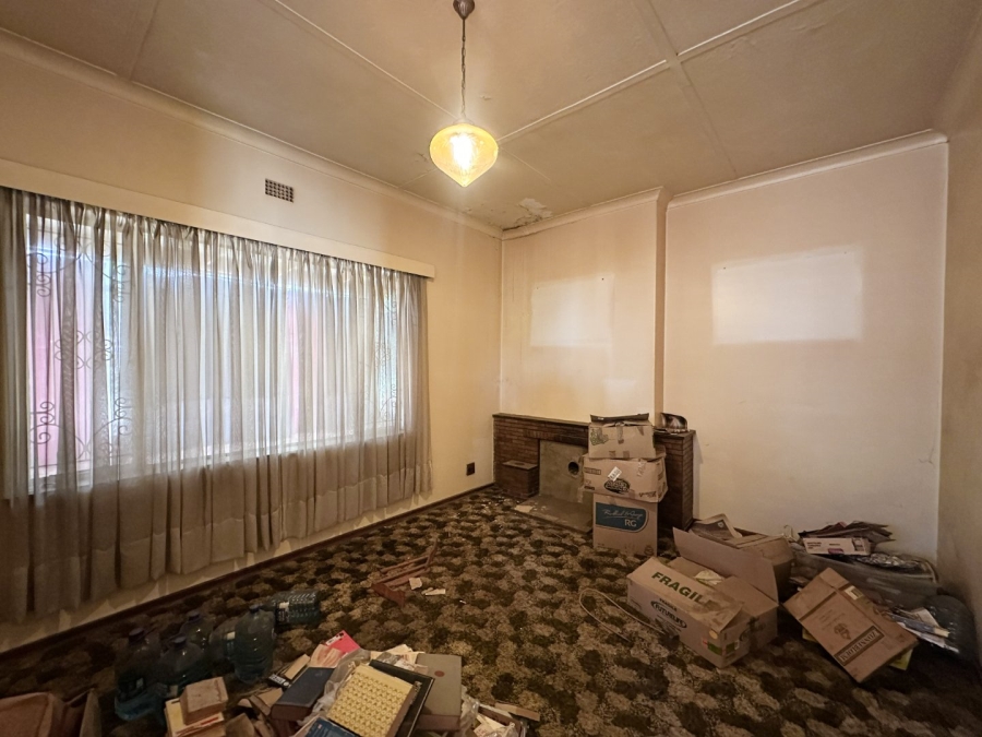 3 Bedroom Property for Sale in Linmeyer Gauteng