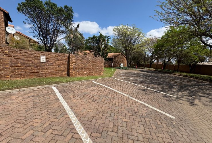 2 Bedroom Property for Sale in Equestria Gauteng