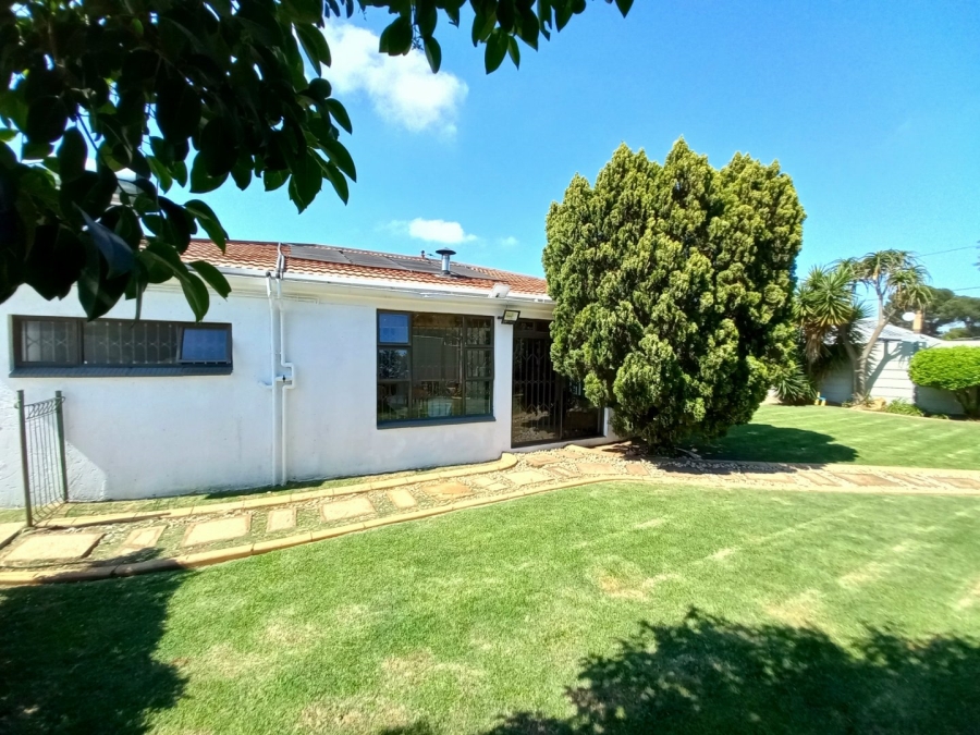 3 Bedroom Property for Sale in Primrose East Gauteng
