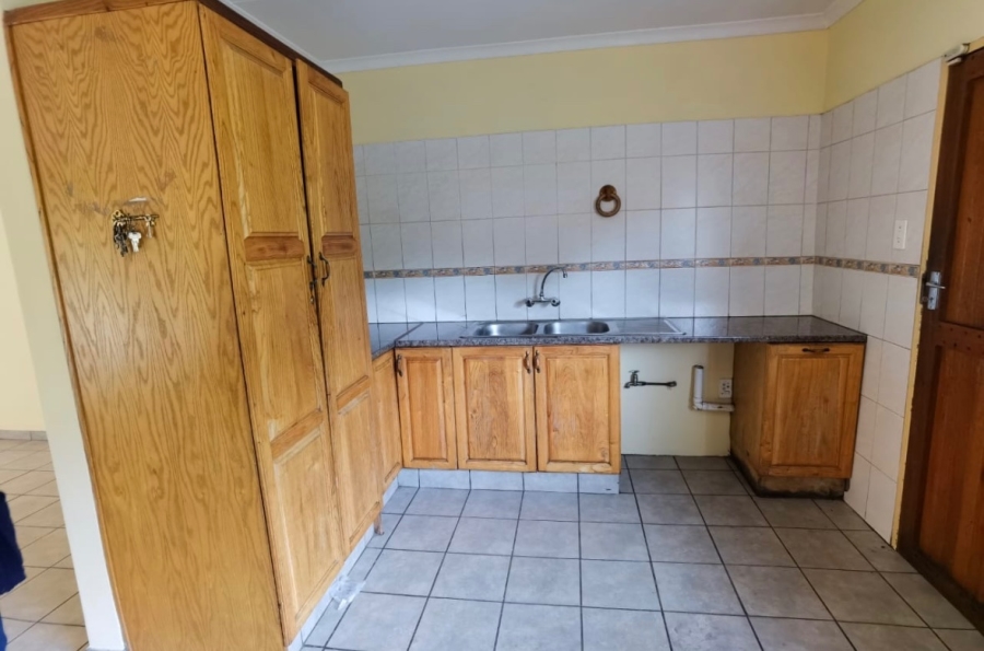 Bedroom Property for Sale in Bester Gauteng