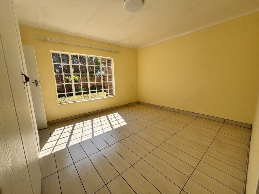  Bedroom Property for Sale in Bester Gauteng