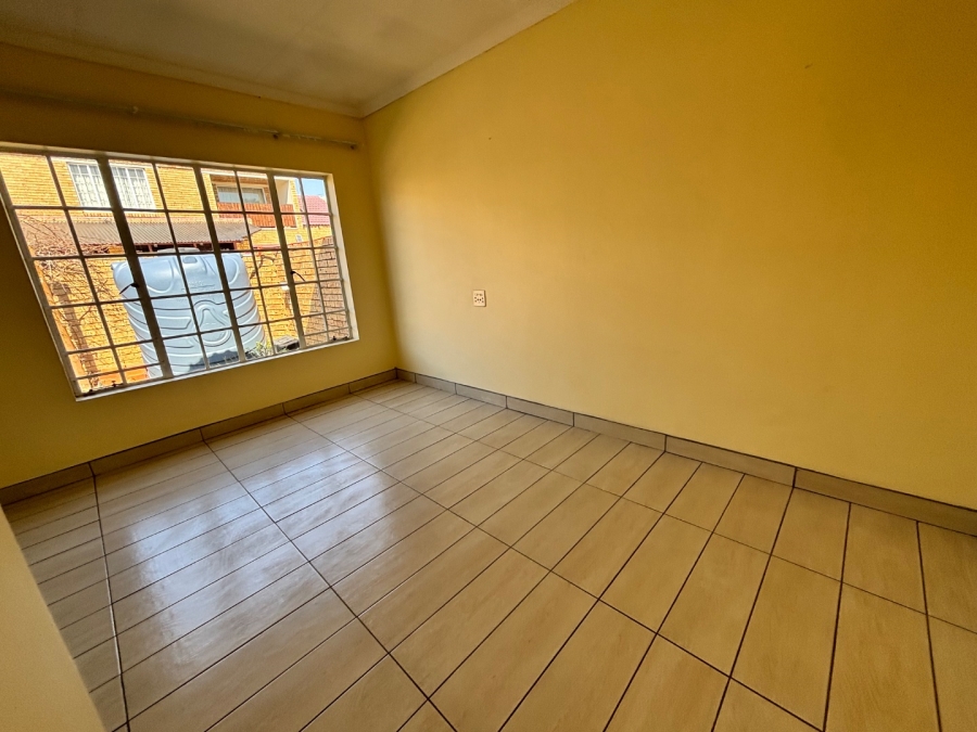  Bedroom Property for Sale in Bester Gauteng