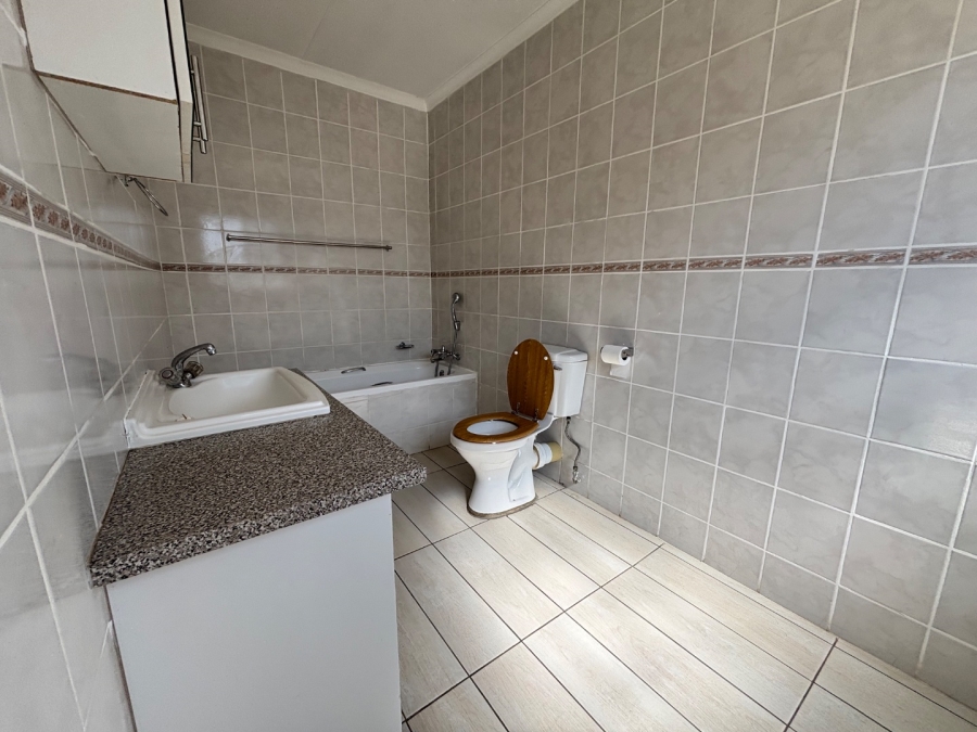  Bedroom Property for Sale in Bester Gauteng