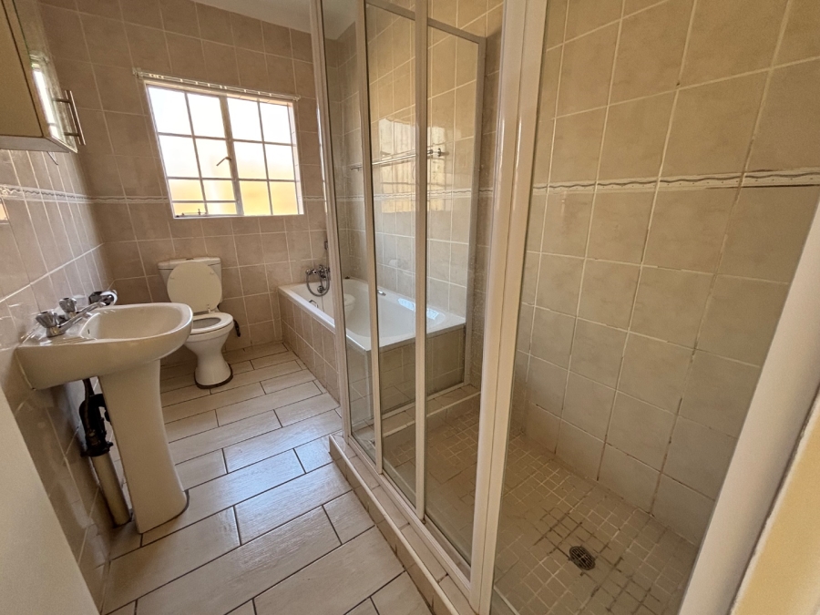 Bedroom Property for Sale in Bester Gauteng