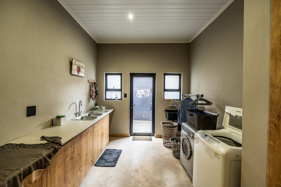 4 Bedroom Property for Sale in Sable Hills Gauteng