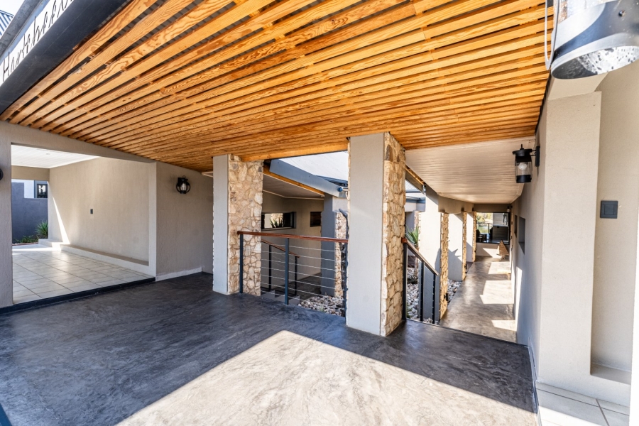 4 Bedroom Property for Sale in Sable Hills Gauteng