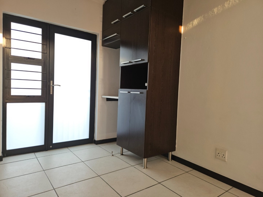 2 Bedroom Property for Sale in Douglasdale Gauteng