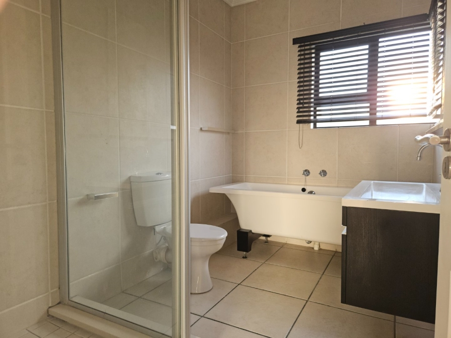 2 Bedroom Property for Sale in Douglasdale Gauteng