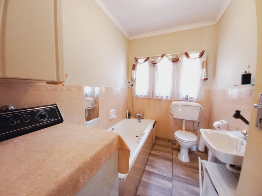 2 Bedroom Property for Sale in Marais Steyn Park Gauteng