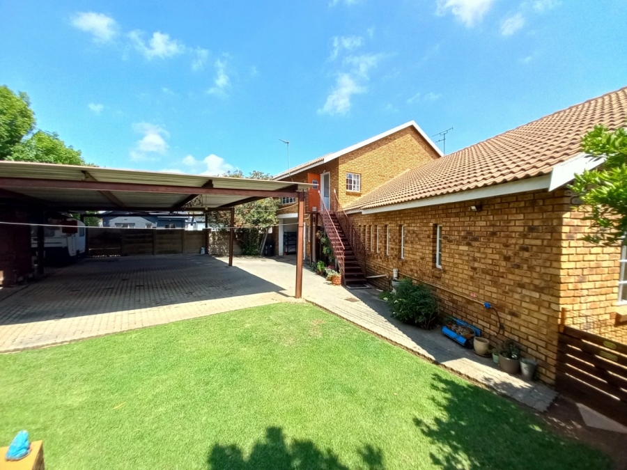 2 Bedroom Property for Sale in Marais Steyn Park Gauteng